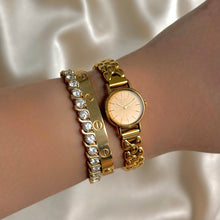 Load image into Gallery viewer, VINTAGE SEIKO WATCH
