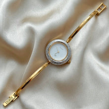 Load image into Gallery viewer, VINTAGE GUCCI PLAY BEZEL WATCH (12 BEZELS W/ DIAMOND CUT)
