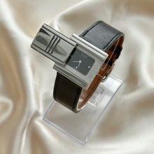 Load image into Gallery viewer, VINTAGE HERMÈS HIDDEN DIAL BLACK LEATHER WATCH
