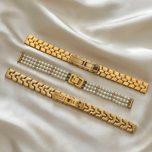 Load image into Gallery viewer, VINTAGE NINA RICCI INTERCHANGEABLE WATCH SET
