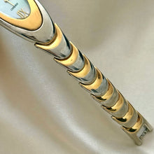 Load image into Gallery viewer, VINTAGE SEIKO MOTHER-OF-PEARL TWO-TONED WATCH
