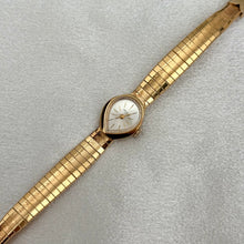 Load image into Gallery viewer, VINTAGE GENEVA WATCH
