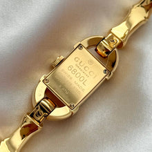 Load image into Gallery viewer, VINTAGE GUCCI WATCH
