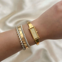 Load image into Gallery viewer, VINTAGE GUCCI DAINTY WATCH
