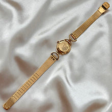 Load image into Gallery viewer, VINTAGE GUCCI WATCH
