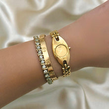Load image into Gallery viewer, VINTAGE SEIKO DAINTY WATCH
