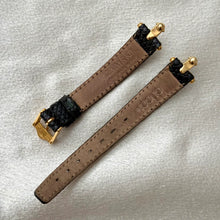 Load image into Gallery viewer, VINTAGE GUCCI INTERCHANGEABLE LEATHER WATCH
