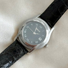 Load image into Gallery viewer, VINTAGE GUCCI BLACK LEATHER WATCH
