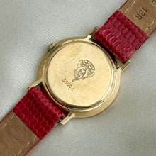 Load image into Gallery viewer, VINTAGE GUCCI RED LEATHER WATCH
