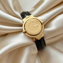 Load image into Gallery viewer, VINTAGE GUCCI BLACK LEATHER WATCH
