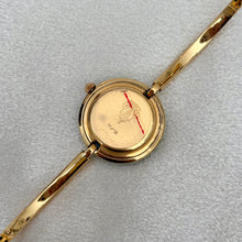 Load image into Gallery viewer, VINTAGE GUCCI INTERCHANGEABLE BEZEL WATCH
