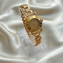 Load image into Gallery viewer, VINTAGE GUCCI WATCH
