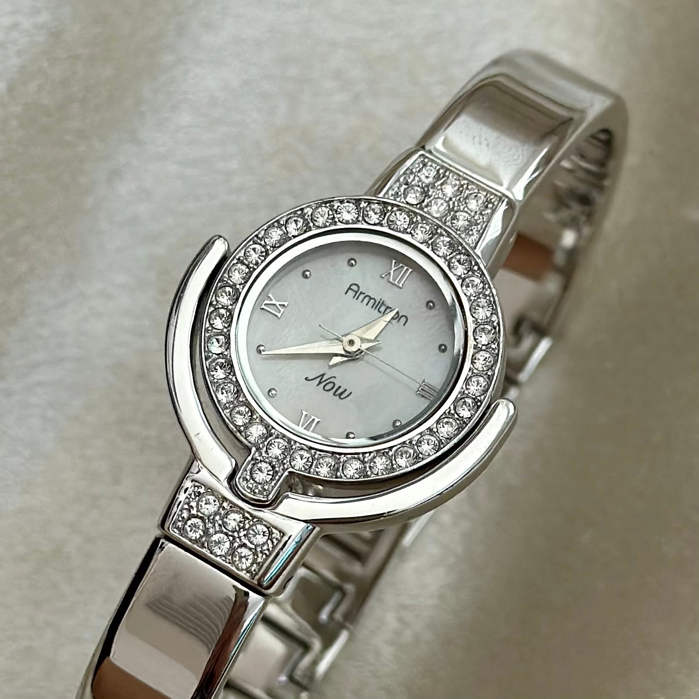 VINTAGE ARMITRON MOTHER-OF-PEARL DIAMOND SILVER WATCH – Panahon