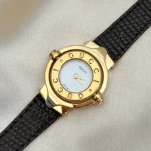 Load image into Gallery viewer, VINTAGE GUCCI BLACK LEATHER WATCH
