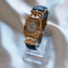 Load image into Gallery viewer, VINTAGE GUCCI BLUE LEATHER WATCH
