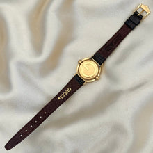 Load image into Gallery viewer, VINTAGE GUCCI BLACK LEATHER WATCH
