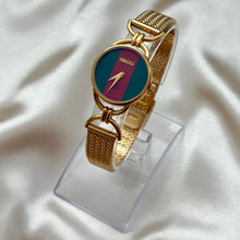 Load image into Gallery viewer, VINTAGE GUCCI WATCH

