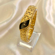 Load image into Gallery viewer, VINTAGE SEIKO WATCH
