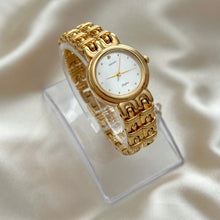 Load image into Gallery viewer, VINTAGE SEIKO MOTHER-OF-PEARL WATCH
