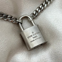 Load image into Gallery viewer, LV SILVER LOCK NECKLACE

