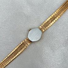 Load image into Gallery viewer, VINTAGE GENEVA WATCH

