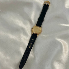 Load image into Gallery viewer, VINTAGE GUCCI BLACK LEATHER WATCH
