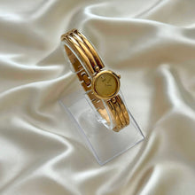 Load image into Gallery viewer, VINTAGE SEIKO DAINTY WATCH
