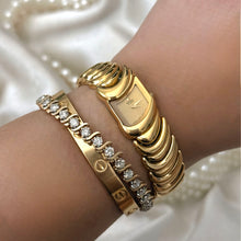 Load image into Gallery viewer, VINTAGE SEIKO WATCH
