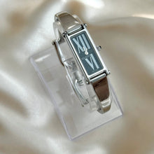 Load image into Gallery viewer, VINTAGE GUCCI DAINTY SILVER WATCH
