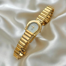 Load image into Gallery viewer, VINTAGE GUCCI WATCH
