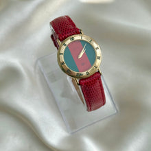 Load image into Gallery viewer, VINTAGE GUCCI RED LEATHER WATCH
