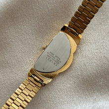 Load image into Gallery viewer, VINTAGE SEIKO WATCH

