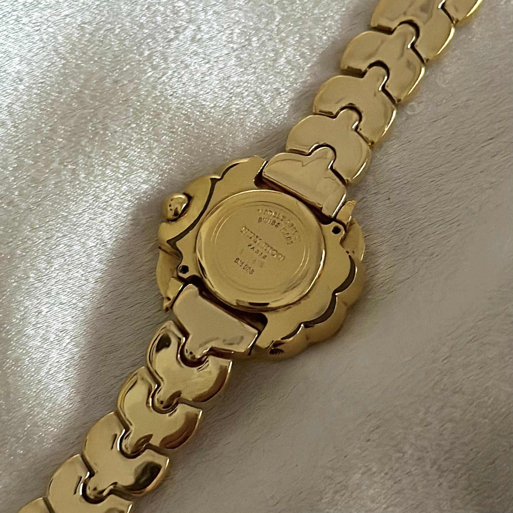 Nina Ricci Dia Ruby watch Rank B VINTAGE NINA RICCI MOTHER-OF