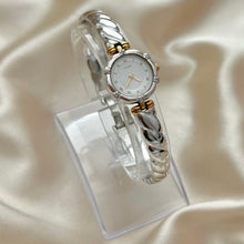 Load image into Gallery viewer, VINTAGE SEIKO DIAMOND DAINTY SILVER WATCH
