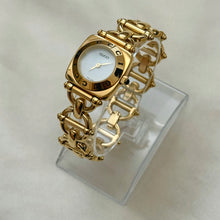 Load image into Gallery viewer, VINTAGE GUCCI WATCH

