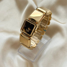 Load image into Gallery viewer, VINTAGE DOLCE &amp; GABANNA WATCH
