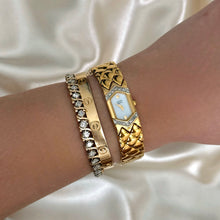 Load image into Gallery viewer, VINTAGE CITIZEN DIAMOND MOTHER-OF-PEARL WATCH
