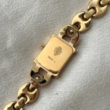 Load image into Gallery viewer, VINTAGE GUCCI INTERCHANGEABLE LEATHER WATCH

